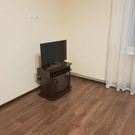 Простора Квартира В Історичному Центрі 우주고로트